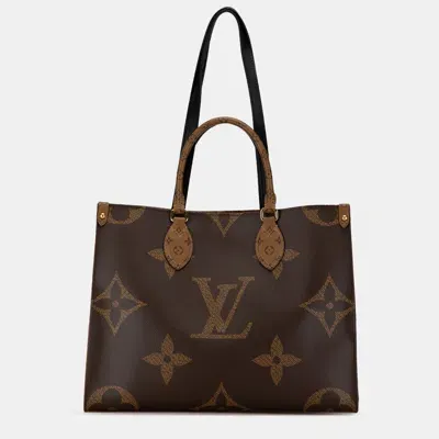 Pre-owned Louis Vuitton Monogram Giant Onthego Mm In Brown