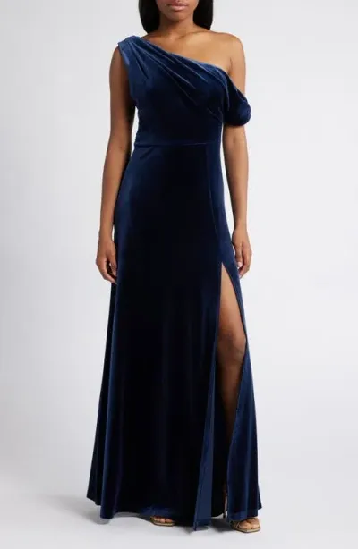 Lulus Coveted Confidence One-shoulder Velvet Gown In Navy