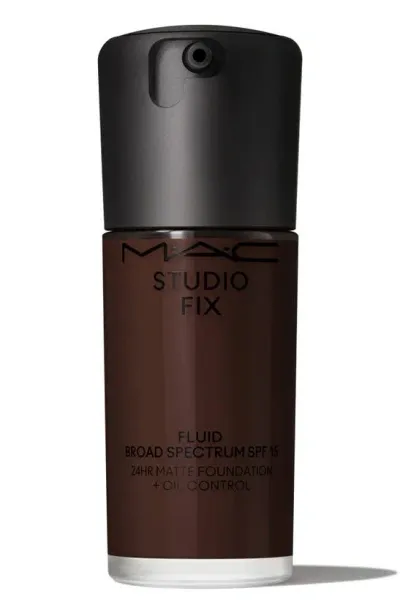 Mac Cosmetics Studio Fix Fluid Spf 15 24hr Matte Foundation + Oil Control In Nw65