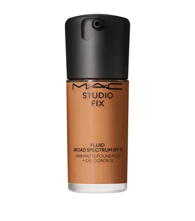 Mac Studio Fix Foundation Spf15 In White