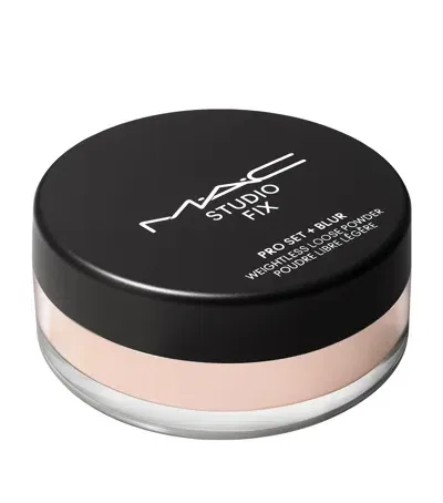 Mac Studio Fix Pro Set + Blur Weightless Loose Powder In Light