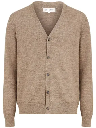 Maison Margiela Fein Gestrickter Cardigan In Nude & Neutrals