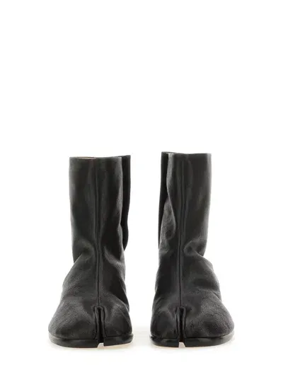 Maison Margiela Tabi Boot In Black