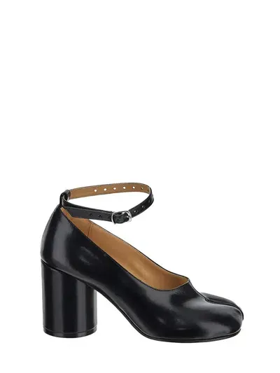 Maison Margiela Tabi Leather Mary Jane Pumps In T8013 Black