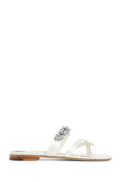 Manolo Blahnik Flat Sandals In Weiss