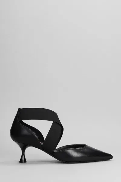 Marc Ellis Pumps In Black