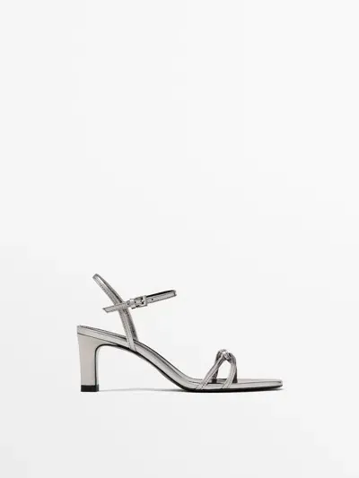 Massimo Dutti Absatzsandale Mit Metallic-riemchen In White