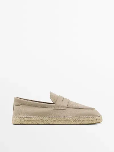 Massimo Dutti Espadrilles Mit Loafer-detail Aus Nubukleder In Neutral