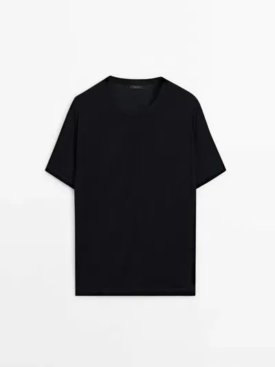 Massimo Dutti T-shirt Aus Wollgemisch In Black