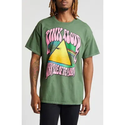 Merch Traffic Pink Floyd Dark Side Of The Moon Graphic T-shirt In Hunter Green Pigment Wash