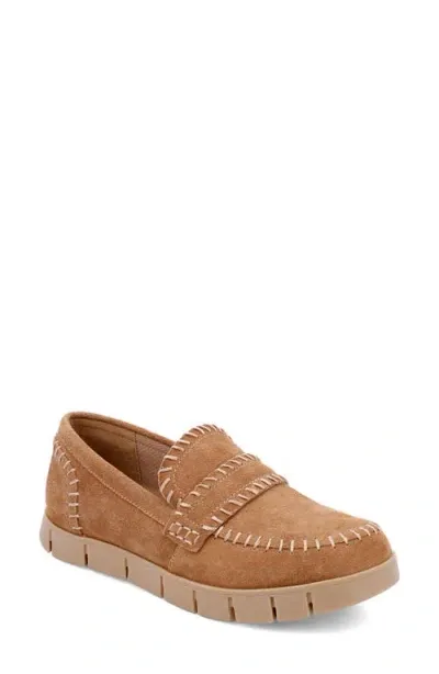 Mia Natalee Loafer In Tan