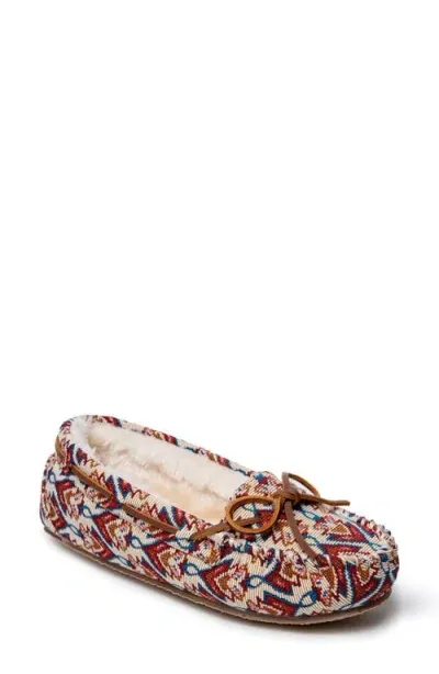 Minnetonka Cally Faux Fur Lined Slipper In Cream Minookamii