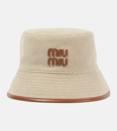 Miu Miu Logo Canvas Bucket Hat In Neutral