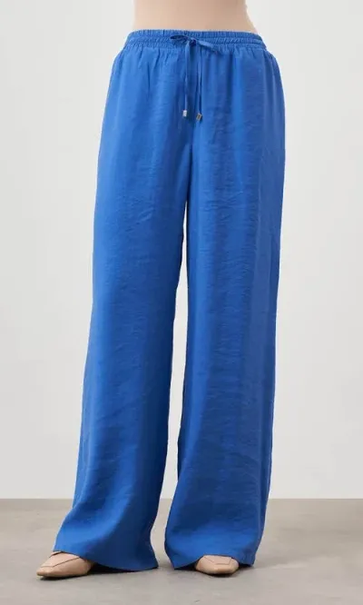 Mizalle Wide Leg Pants In Blue