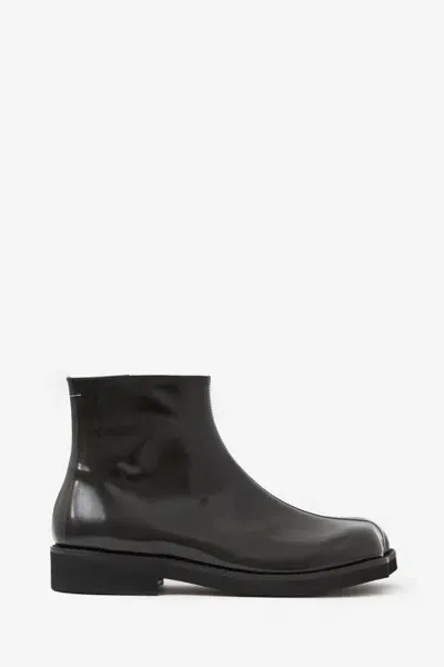 Mm6 Maison Margiela Boots In Black