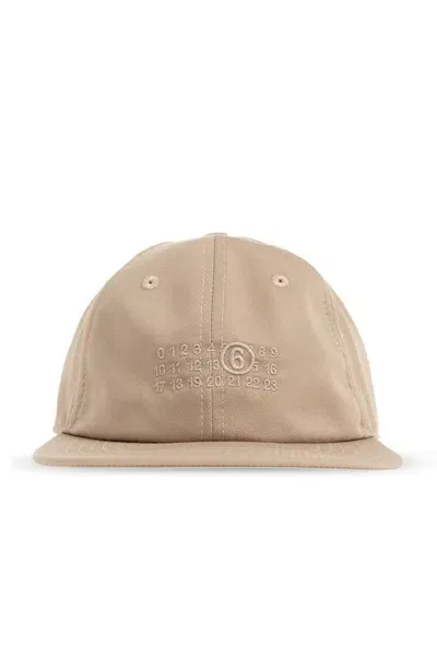 Mm6 Maison Margiela Logo Embroidered Baseball Cap In Beige