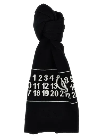 Mm6 Maison Margiela Numeric Scarf In 白色/黑色