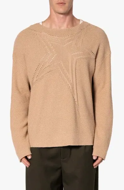 Mnml Oversize Star Boat Neck Sweater In Tan