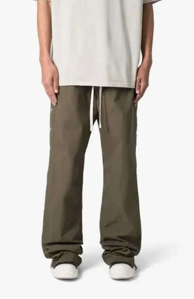 Mnml Side Snap Nylon Pants In Olive