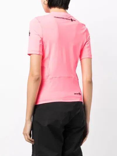 Moncler Activewear Logo-patch T-shirt In Rosa