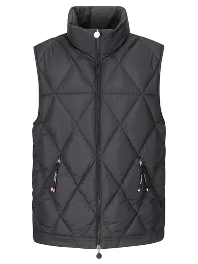 Moncler Aroula Tech Down Vest In Black