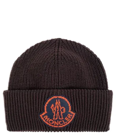 Moncler Beanie In Brown