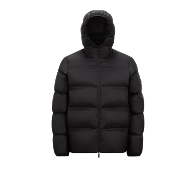 Moncler Collection Doudoune Courte Masac In Black