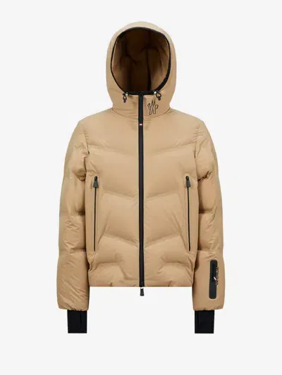 Moncler Doudoune Courte Arcesaz In Heat-sealed Seams