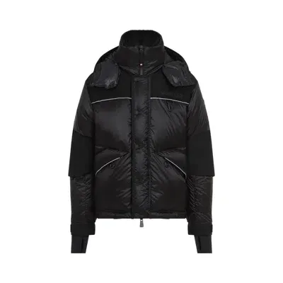 Moncler Grenoble Wintercoat In Black