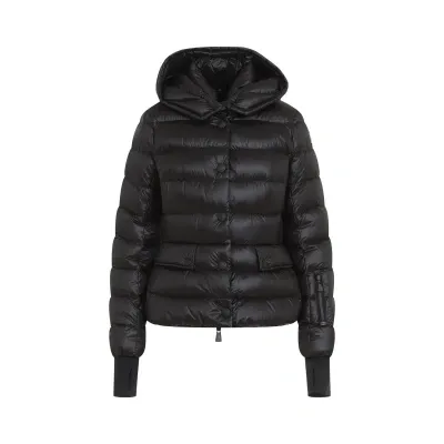 Moncler Grenoble Wintercoat In Black