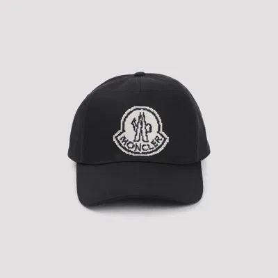 Moncler Hat In Black