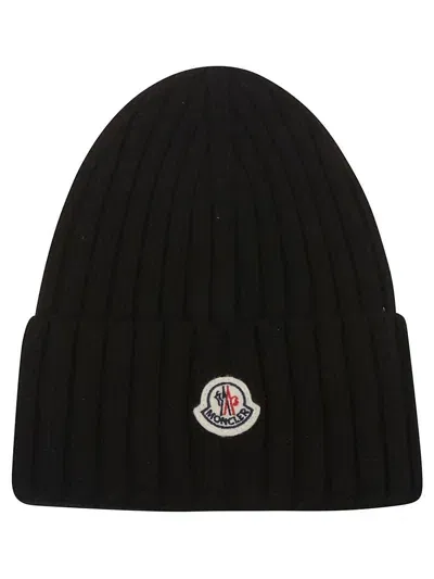 Moncler Hat In Black