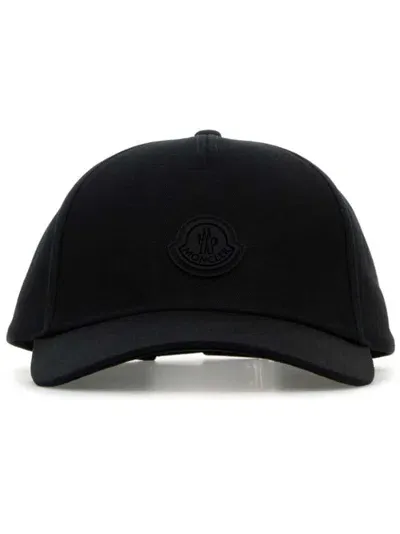 Moncler Logo-appliqué Cotton Baseball Cap In Schwarz