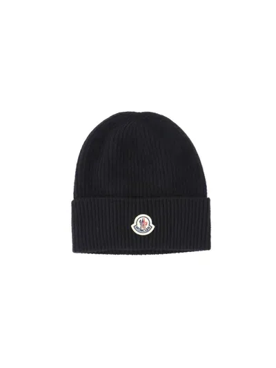 Moncler Logo Beanie In Black