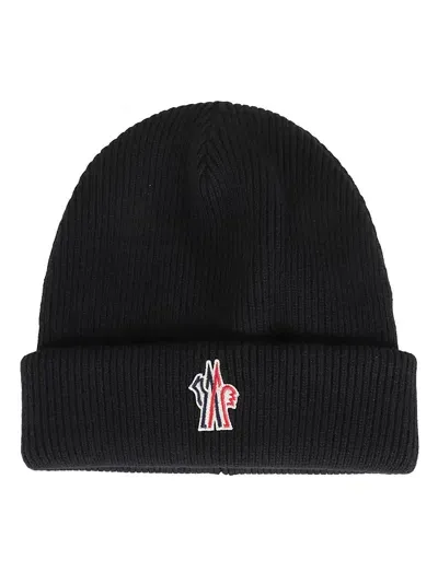 Moncler Logo Wool Knit Beanie Hat In Black