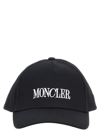 Moncler Logo Embroidery Cap In Black