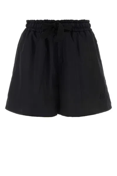 Moncler Logo Patch Drawstring Shorts In Black