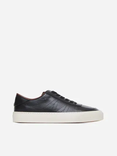 Moncler Monclub Leather Low-top Sneakers In Black