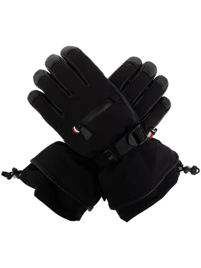 Moncler Padded Gloves In Black