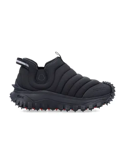 Moncler Trailgrip Apres Sneakers In White