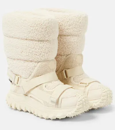 Moncler Trailgrip Eco-shearling Ankle Boots In Ivory