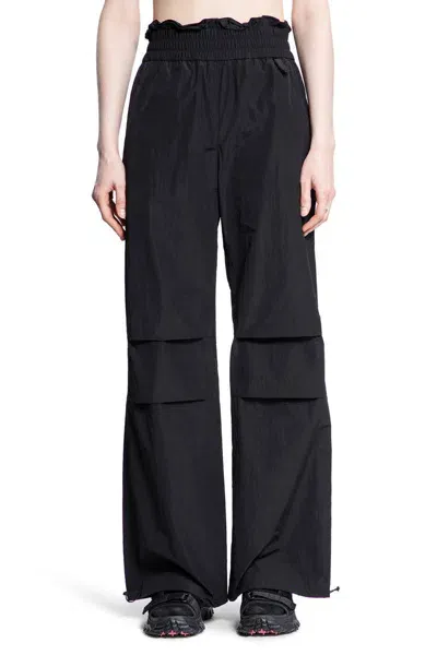 Moncler Trousers In Black