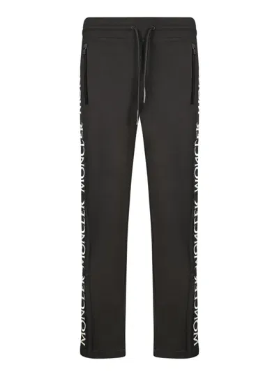 Moncler Trousers In Black