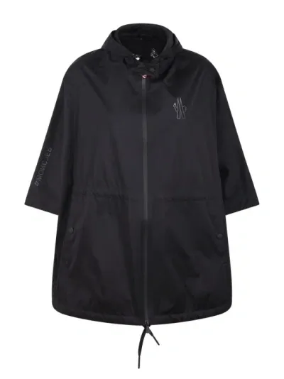 Moncler Vorassay Cape In Black