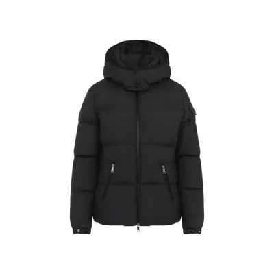 Moncler Wintercoat In Black