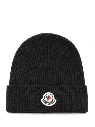 Moncler Wool Cap In Black