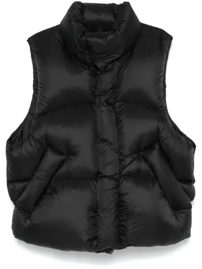 Mordecai Padded Gilet In Black