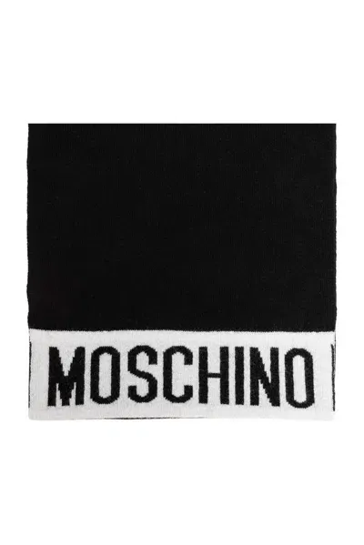 Moschino Logo Intarsia Scarf In Black