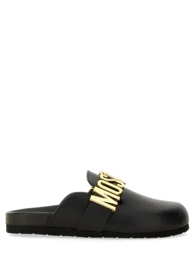 Moschino Logo-plaque Leather Slides In Black