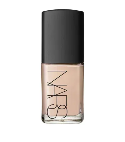 Nars Sheer Glow Foundation In Beige